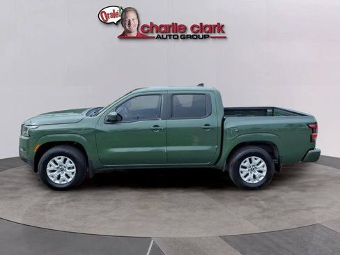 Certified 2023 Nissan Frontier SV w/ Technology Package RWD image 2