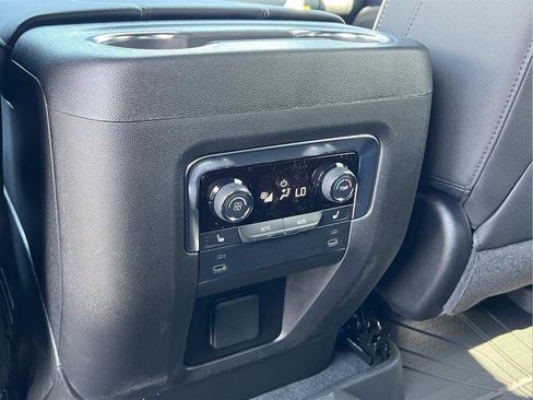 New 2026 Chevrolet Tahoe Premier w/ Sun And Tow Package AWD/4WD image 39
