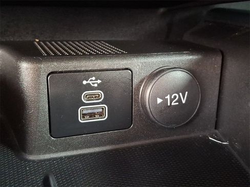 Used 2025 Ford Escape Active image 24