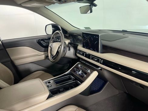 Used 2023 Lincoln Aviator Reserve w/ Equipment Group 201A image 34