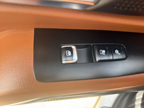 Used 2024 Kia Telluride SX Prestige X-Pro AWD/4WD image 13