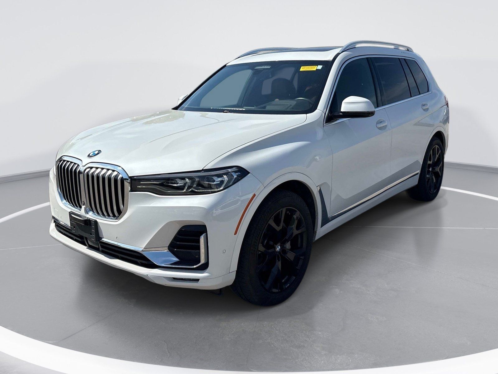 Used 2022 BMW X7 xDrive40i w/ Premium Package AWD/4WD image 3