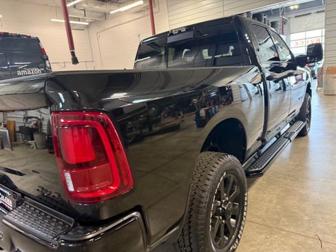 Used 2025 RAM 2500 Big Horn AWD/4WD image 26