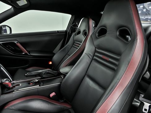 Used 2012 Nissan GT-R Black Edition AWD/4WD image 21