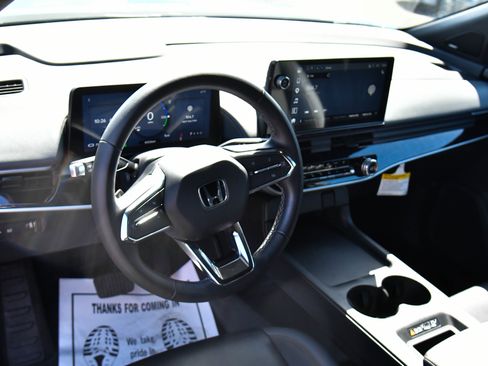 Used 2024 Honda Prologue Touring image 16