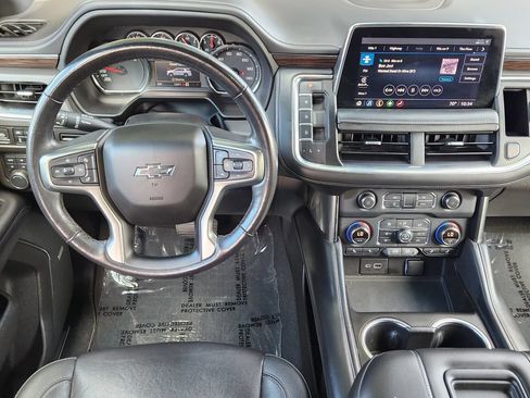 Used 2021 Chevrolet Tahoe Z71 w/ Luxury Package AWD/4WD image 3
