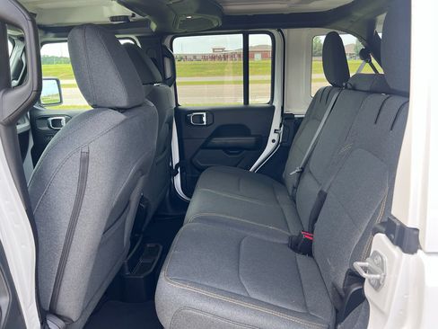 Used 2025 Jeep Wrangler Unlimited Sport S 4xe AWD/4WD image 17