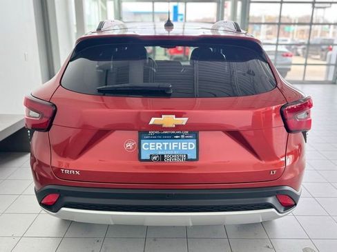 Used 2024 Chevrolet Trax LT w/ Driver Confidence Package image 29