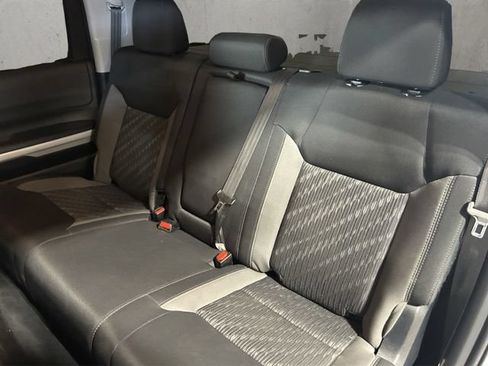 Used 2021 Toyota Tundra 4x4 CrewMax image 6