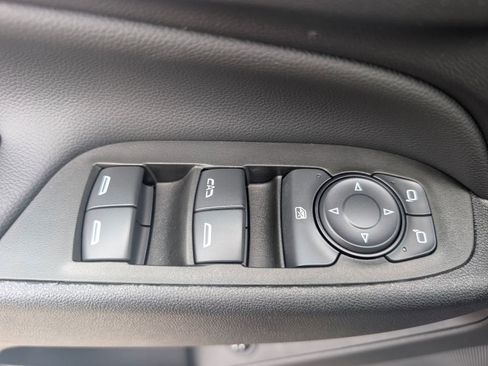 Used 2024 Chevrolet Equinox LT w/ LPO, Floor Liner Package image 8