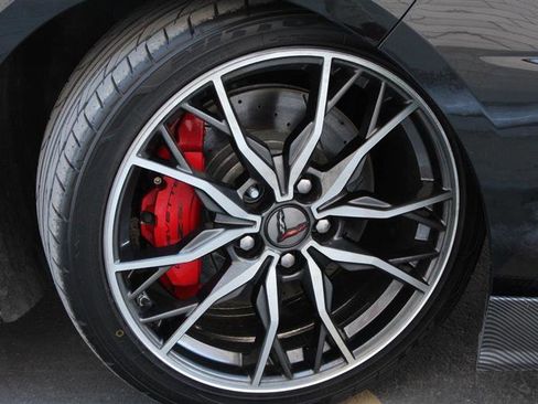 Used 2023 Chevrolet Corvette Stingray Premium Conv w/ Z51 Performance Package image 47