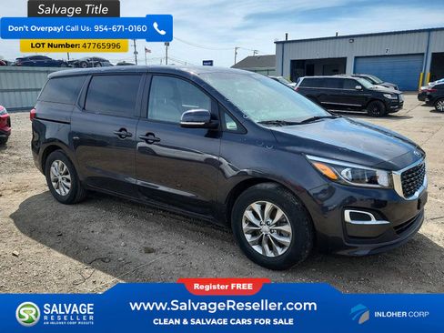 Used 2021 Kia Sedona LX image 5