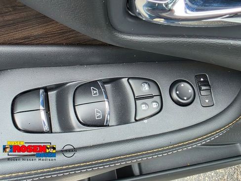 Certified 2023 Nissan Murano Platinum w/ Cargo Package AWD/4WD image 12