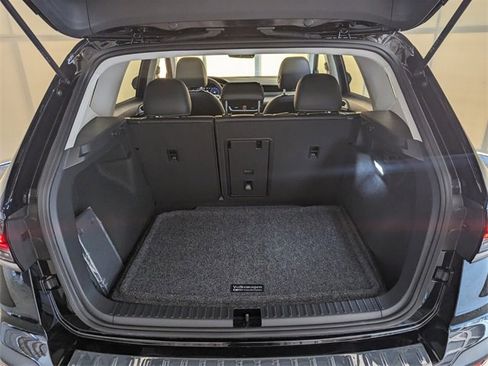 Certified 2025 Volkswagen Taos SEL image 14