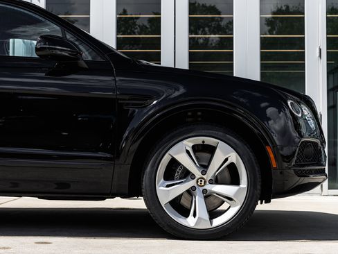 Certified 2020 Bentley Bentayga image 6