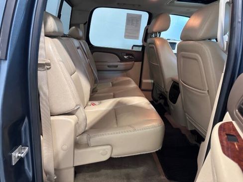 Used 2012 Chevrolet Silverado 2500 LTZ w/ LTZ Plus Package AWD/4WD image 22
