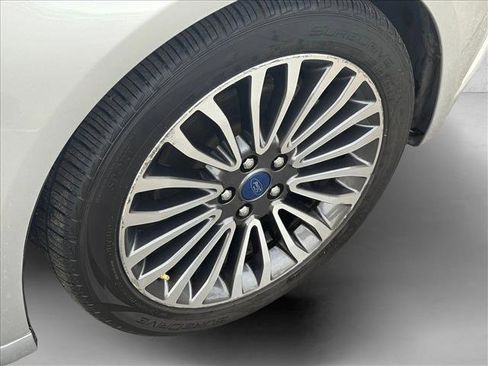 Used 2018 Ford Fusion Titanium image 9