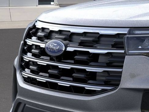 Used 2026 Ford Explorer Active w/ Active Comfort Package RWD image 17