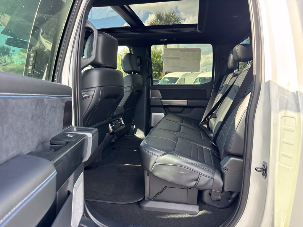 New 2026 Ford F250 Platinum w/ FX4 Off-Road Package AWD/4WD image 16