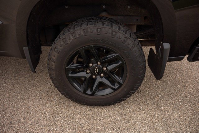 Used 2019 Chevrolet Silverado 1500 LT Trail Boss AWD/4WD image 11