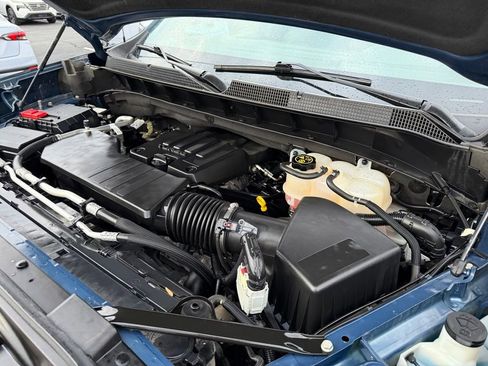 Used 2024 Chevrolet Silverado 1500 LT image 39