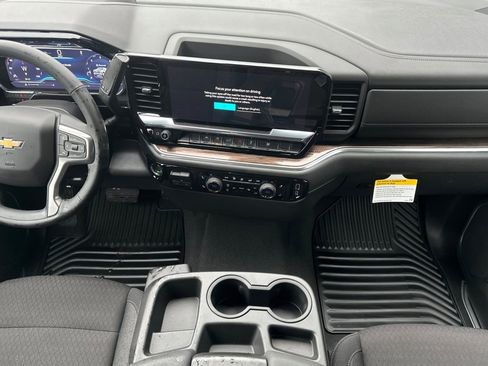 New 2025 Chevrolet Silverado 1500 LT image 13