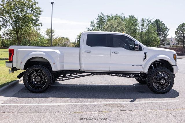 Used 2017 Ford F450 Platinum w/ Platinum Ultimate Package AWD/4WD image 9