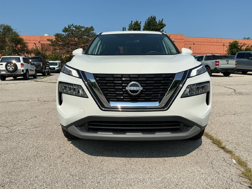 Used 2023 Nissan Rogue SV AWD/4WD image 8