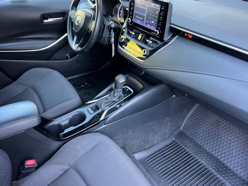 Used 2022 Toyota Corolla SE FWD image 15