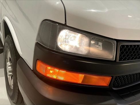 Used 2023 Chevrolet Express 3500 LS image 30