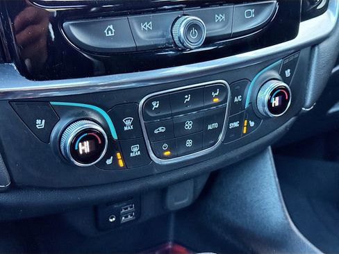 Used 2023 Chevrolet Traverse Premier w/ LPO, Floor Liner Package FWD image 16