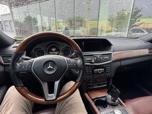 Used 2013 Mercedes-Benz E 350 4MATIC Sedan image 12