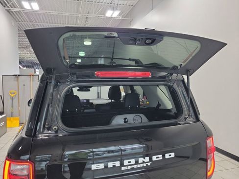 Used 2021 Ford Bronco Sport Badlands image 16