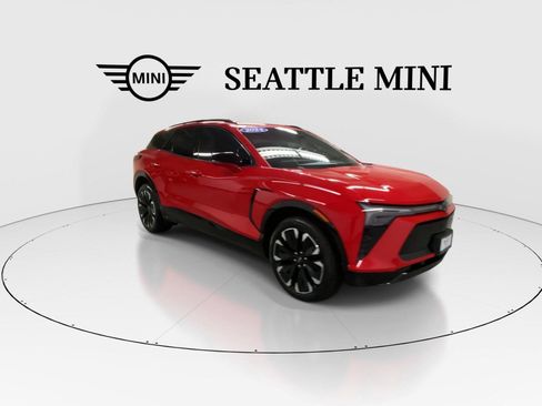 Used 2024 Chevrolet Blazer EV RS AWD/4WD image 2