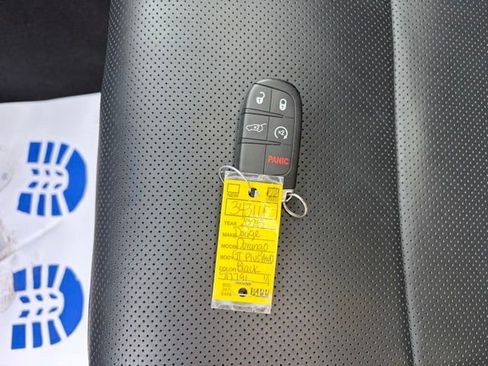 Used 2025 Dodge Durango GT image 29