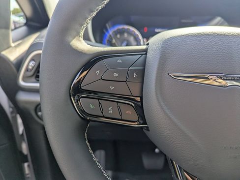 New 2026 Chrysler Pacifica Select w/ S Appearance Package FWD image 19