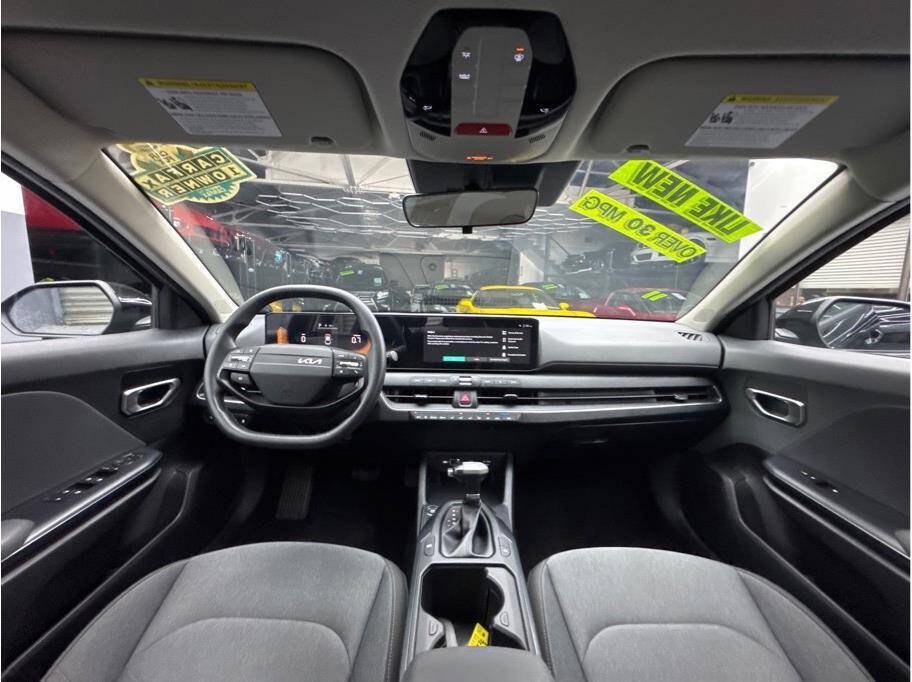 Used 2025 Kia K4 FWD image 17