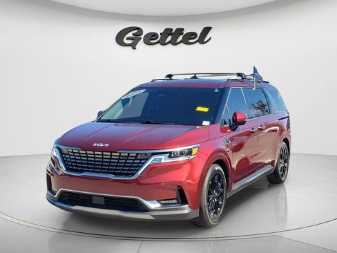 Used 2023 Kia Carnival SX Prestige image 1