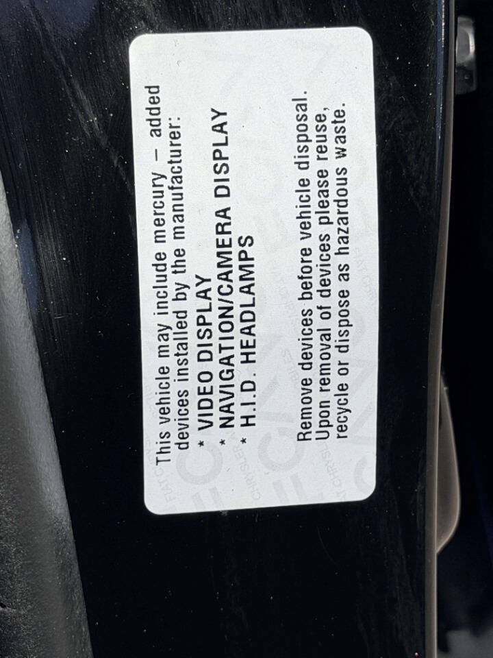 Used 2017 Jeep Cherokee Sport w/ Cold Weather Group FWD image 18