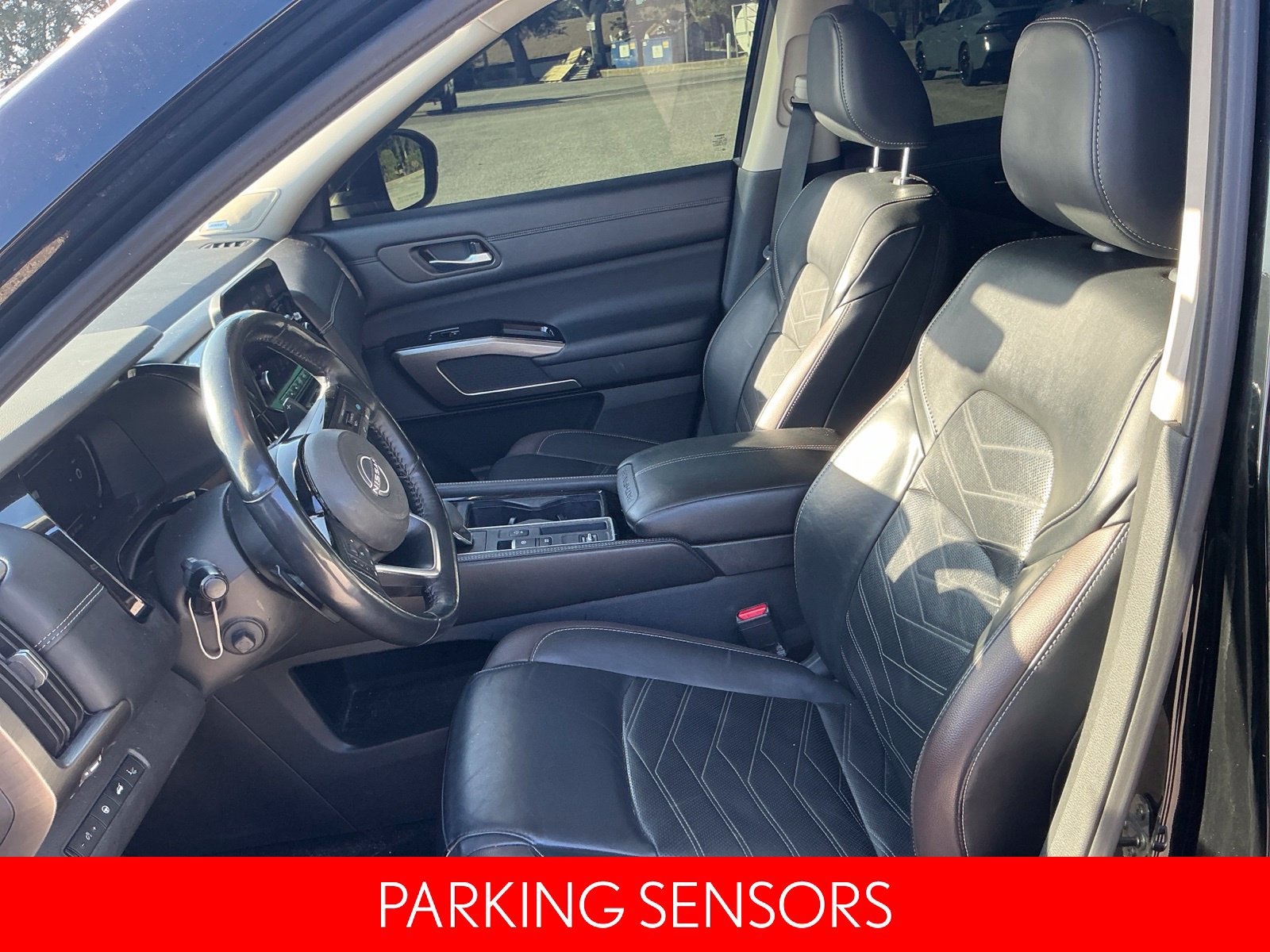 Certified 2024 Nissan Pathfinder Platinum w/ Cargo Package FWD image 13