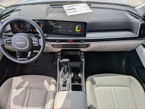 Used 2025 Kia Sorento S w/ Panoramic Sunroof Package FWD image 24