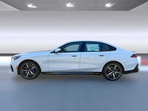 New 2026 BMW 530i w/ M Sport Package image 2