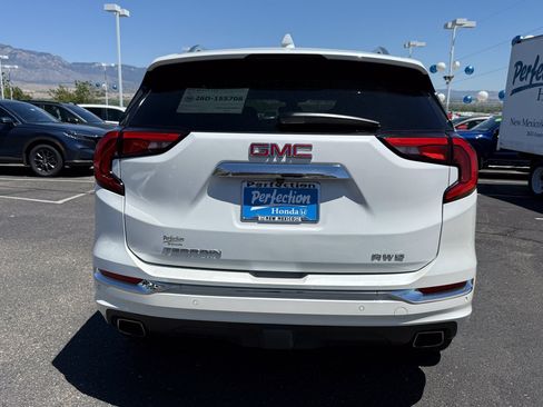 Used 2020 GMC Terrain Denali w/ Denali Premium Package AWD/4WD image 6