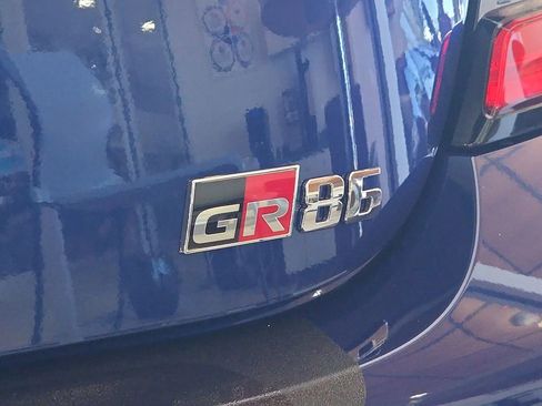 New 2026 Toyota GR86 Premium image 9