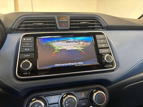Used 2025 Nissan Versa SV FWD image 22
