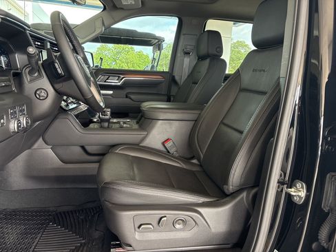 Certified 2025 GMC Sierra 1500 Denali w/ Denali Reserve Package AWD/4WD image 18