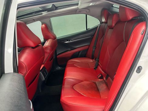 Used 2021 Toyota Camry XSE FWD image 12