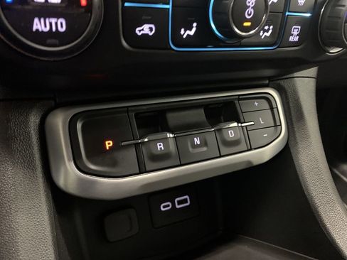 Used 2022 GMC Acadia SLE AWD/4WD image 47