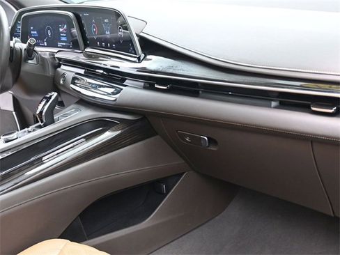 Used 2021 Cadillac Escalade Sport w/ Driver Assist Tech Package image 31