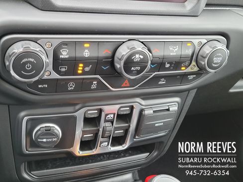 Used 2022 Jeep Wrangler Unlimited Sahara w/ LED Lighting Group image 15